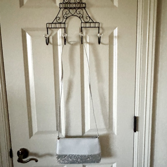 NWOT Silver Kate Spade Purse! - Picture 3 of 3